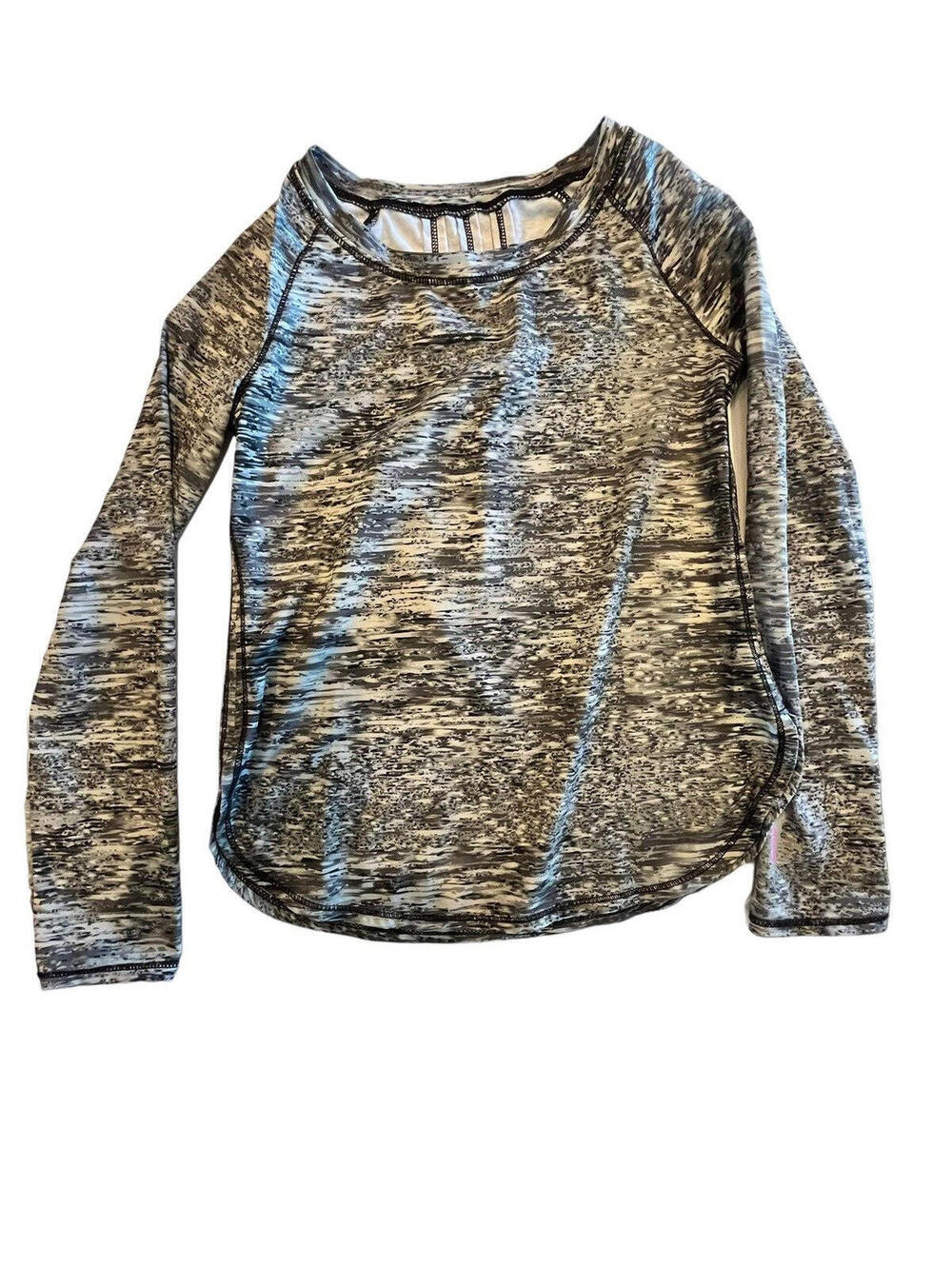 Avia Girls Youth Camo Digital black/white camo shirt size S 6-6X 1108.1